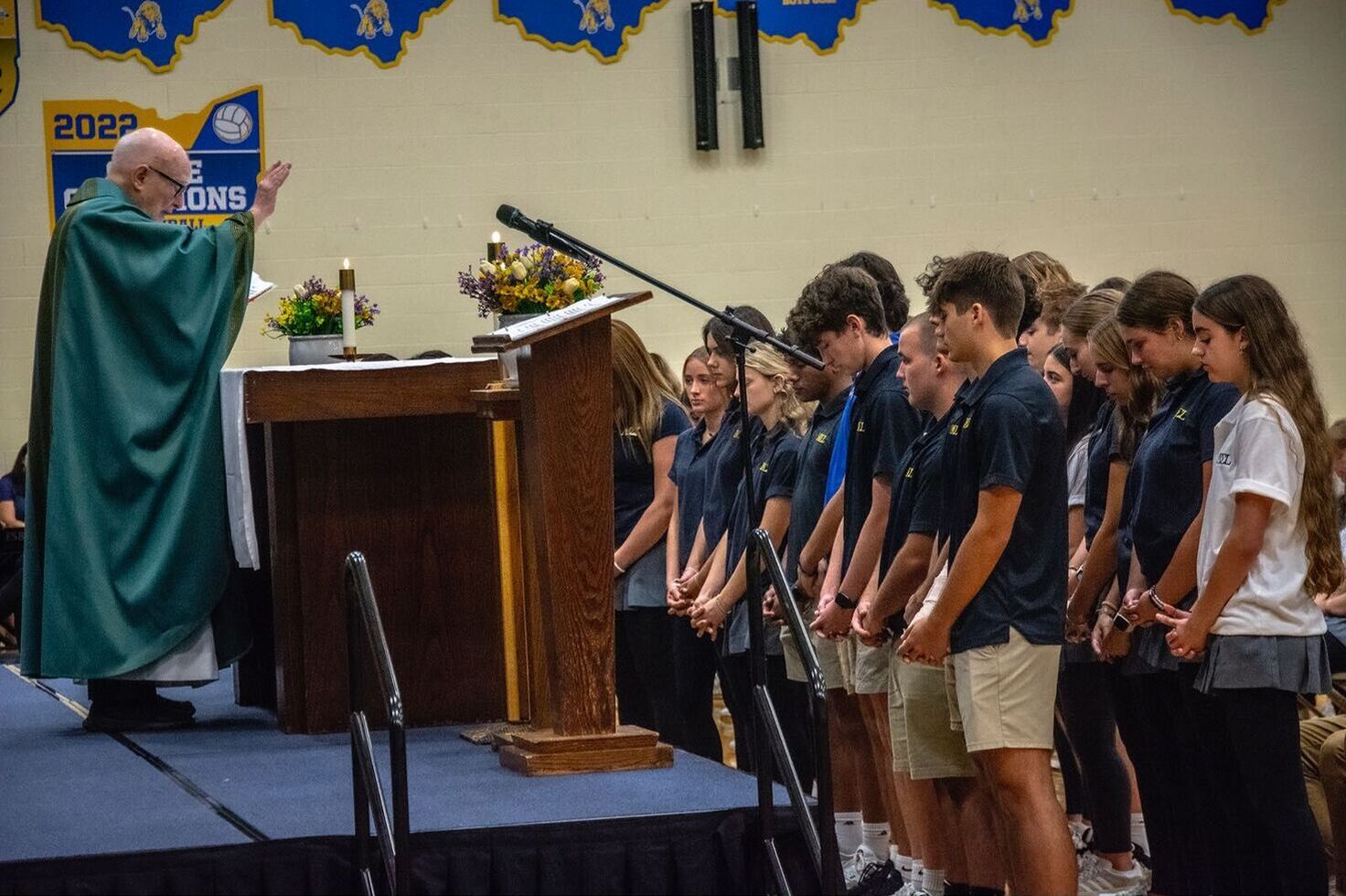 Blessing new ministers